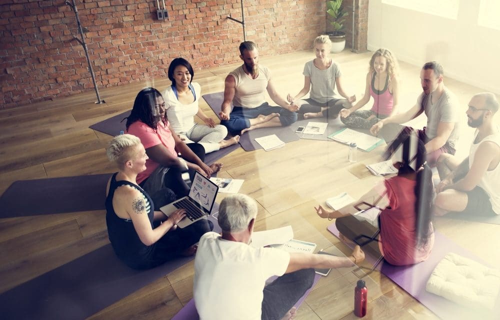 5 Reasons To Try Group Meditation
